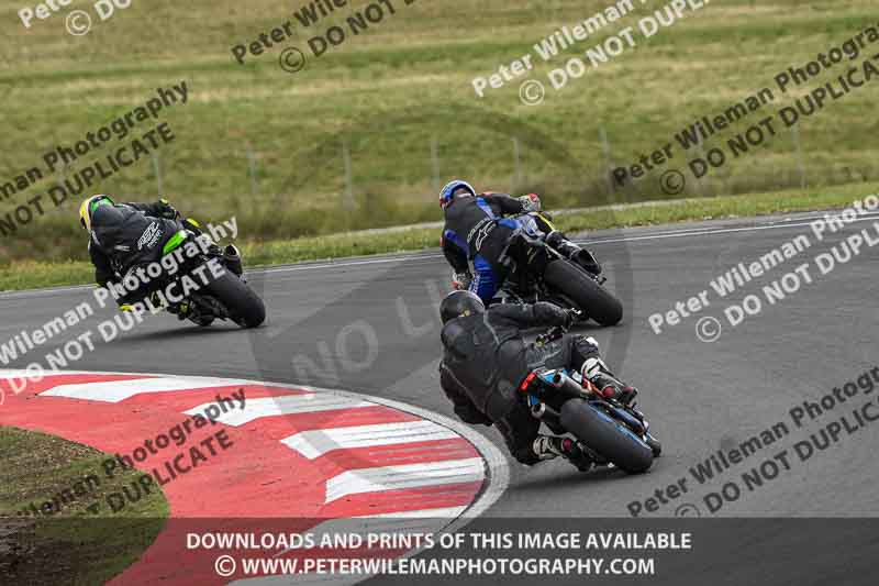 cadwell no limits trackday;cadwell park;cadwell park photographs;cadwell trackday photographs;enduro digital images;event digital images;eventdigitalimages;navarra;no limits trackdays;peter wileman photography;racing digital images;trackday digital images;trackday photos